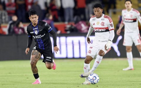Gonzalo Plata (d) es una de las figuras de Flamengo.