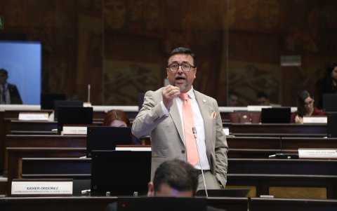 El legislador gobiernista Xavier Ordóñez planteó el cambio del orden del día para proponer un proceso de fiscalización por decisión de la Judicatura