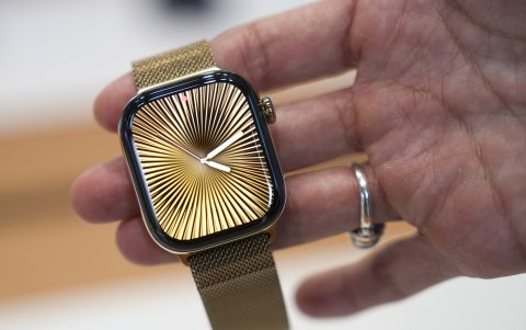 Los nuevos relojes inteligentes Apple Watch Series 12 y Apple Watch Ultra 4 salen a la venta este viernes con una nueva serie de funciones de inteligencia artificial de audio.