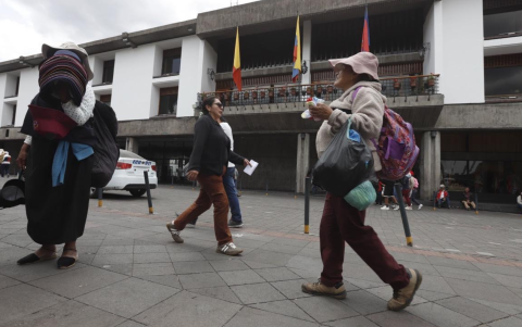 Nueve candidaturas están calificadas para correr por la alcaldía de Quito, ciudad con 2.7 millones de habitantes.