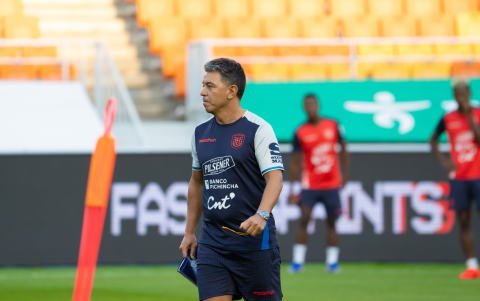 Marcelo Gallardo dirigió este 23 de septiembre su primer entrenamiento con Ecuador en Suwon, Corea del Sur, previo a su debut ante la selección local.