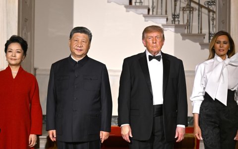 El presidente de EE. UU., Donald Trump, la primera dama Melania Trump, el presidente chino, Xi Jinping, y Peng Liyuan en la Casa Blanca, el 24 de septiembre de 2026.