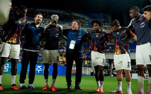 Desde el inicio del partido el equipo salió sin un engranaje colectivo definido. Eso se cuestiona.