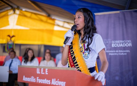 Pamela Valdivieso Alvear logró la máxima dignidad con un promedio de 9,84.