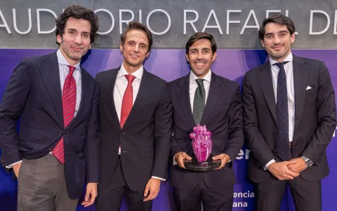 Javier Rojas (izq) y Luis Izquierdo (junto a Rojas), socios directores de Influencia Hispana, preparan la llegada de la iniciativa a Ecuador en 2027.