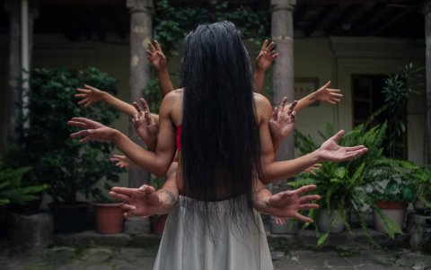 En escena estarán alrededor de quince intérpretes, entre ellos diez bailarines y una actriz.