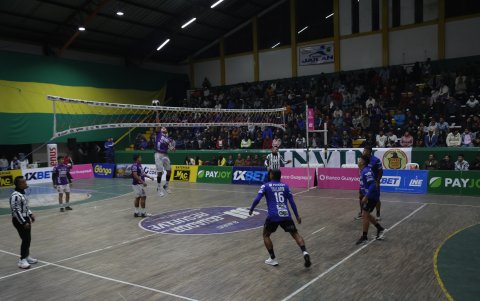 Cuenca Sacros ganó a Tena Jaguares y se instaló en el segundo lugar de la división sur, con Dorados y Escuderos persiguiéndole.