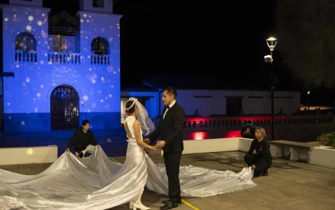 En Ciudad Mitad del Mundo hay una iglesia donde se puede celebrar bodas.