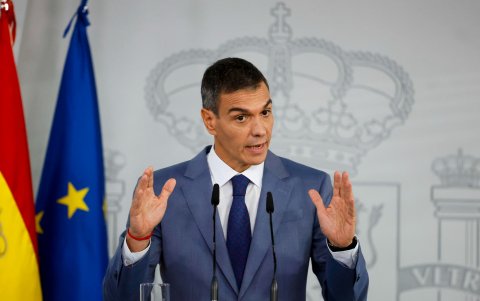 El presidente del Gobierno, Pedro Sánchez, comparece en rueda de prensa tras la reunión del Consejo de Ministros, este martes en el Palacio de la Moncloa.