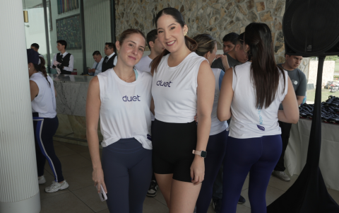 Paola Wood y Bianca Benavides.