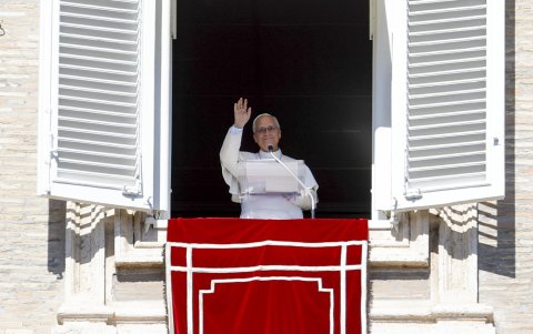 El papa León XIV fue diagnosticado con adenocarcinoma pulmonar y sometido a una cirugía en el hospital Gemelli de Roma.