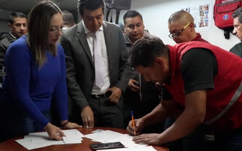 Operativo en el Ministerio de Educación por una presunta red de tráfico de influencias.