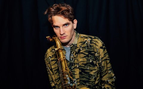 El saxofonista alemán Tobias Meinhart, radicado en Nueva York, forma parte de New York – Berlin Connection, agrupación que reúne a músicos ecuatorianos e internacionales.