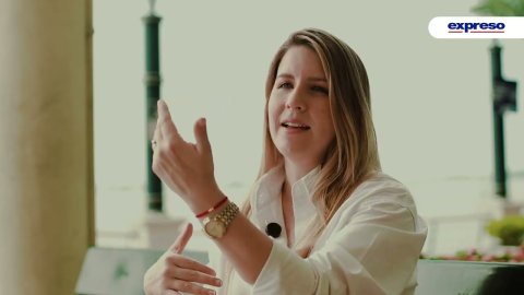 Ariana Arias dejó su empleo en plena pandemia y, con una laptop y $500, fundó Casa Digital.