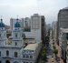 Vista panorámica de la avenida 9 de Octubre, días antes de que Guayaquil celebre 204 años de su independencia.