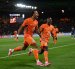 Guéla Doué (17)hizo un gol festeja con Diomande (11) la victoria de Costa de Marfil.