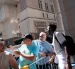 Jordy Caicedo y los hinchas de la Tricolor que lo recibieron a su regreso a Columbus.