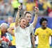 Beccacece, emocionado, agradece el apoyo de la hinchada ecuatoriana tras el triunfo