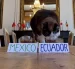 Momento exacto en el que Nimbus se acerca al recipiente de Ecuador y desata la euforia de sus seguidores