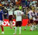 Jugadores de la selección española tras el pitazo final del partido ante Francia que terminó 2-0.