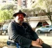 Secaira, nacido en Quito en 1971, ha publicado nueve libros de poesía y un volumen de ensayos. En 2012 obtuvo el Premio Nacional de Poesía Jorge Carrera Andrade por No es dicha y, en 2023, recibió el Premio Poesía Paralelo Cero.