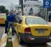 Taxi es trasladado a un centro de retención tras video viral en Guayaquil.