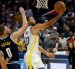 Stephen Curry sigue siendo estrella en la NBA y le da la victoria a los Warriors.