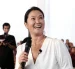 La candidata presidencial Keiko Fujimori participa en un evento de campaña durante la jornada electoral en Perú.