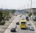 Conductores cuestionan el diseño de la ciclovía por el estrechamiento de carriles en Guayaquil.
