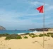 Ecuador activó bandera roja en 14 playas este 19 de mayo por fuerte oleaje y aguaje.