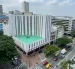 Además de la ubicación privilegiada, en el centro, el edificio tiene una arquitectura interesante.