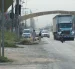 La falta de infraestructura peatonal es una de las problemáticas a resolver en la vía a Salitre, en el cantón Daule.