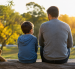 La infancia y la adultez convergen en una misma mirada: los valores aprendidos de niño acompañan a las personas a lo largo de toda su vida.