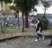 Basura, falta de mantenimiento y juegos dañados afean el parque atrás del centro comercial reconocido de La Garzota.
