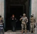 Integrantes de la Policía Militar custodian el ingreso al Palacio de Gobierno este 2 de junio de 2026, en La Paz (Bolivia).