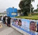Familiares de las víctimas colocaron una pancarta con sus fotografías en los exteriores del Laboratorio de Criminalística de Guayaquil.