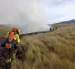 Bomberos de Quito controlaron el incendio forestal registrado este domingo en el sector de Yurac, en la parroquia de Píntag.