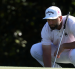 Jon Rahm observa el fairway del hoyo 15 durante la primera ronda del Torneo Masters 2026 en Augusta, Georgia, Estados Unidos.
