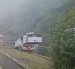 Una camioneta quedó volcada tras un choque múltiple en la avenida Simón Bolívar, a la altura de Guápulo.