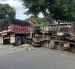 Un camión quedó volcado sobre la calzada y obligó al cierre temporal de dos carriles este 10 de junio.