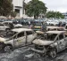 Fotografía que muestra vehículos afectados este lunes, tras un accidente en el que dos helicópteros chocaron en el barrio Recreio dos Bandeirantes de Río de Janeiro (Brasil).