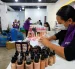 Referencia. Arcsa decomisó 683 productos sin registro sanitario durante operativos realizados en cuatro locales del sector Martha Bucaram, en el sur de Quito.