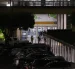 Presencia de unidades policiales y militares refuerza la seguridad en los exteriores del aeropuerto de Guayaquil tras la balacera.
