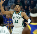 Fotografía de archivo del pasado 8 de enero en la que puede verse al jugador de Milwaukee Bucks Giannis Antetokounmpo, durante un partido