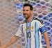 Lionel Messi, de Argentina, observa durante el partido de la fase de grupos del Mundial 2026 entre Argentina y Argelia.