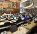 Los asambleístas votaron a favor de cambiar el orden del día para que el Pleno analice el supuesto incremento de alcaldes y prefectos del Ecuador.
