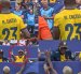 La victoria ante Alemania dejó una postal inolvidable: el abrazo de Moisés Caicedo con sus padres en el MetLife Stadium.