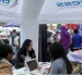 Personas piden asesoramiento para conocer las ofertas del BIESS.
