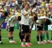 Jugadores de Japón reaccionan tras el partido de dieciseisavos de final de la Copa Mundial de la FIFA 2026 entre Brasil y Japón, en Houston, Estados Unidos, el 29 de junio de 2026.