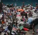 Ciudadanos de Polonia aglomeran las piscinas públicas para mitigar la sensación de calor.